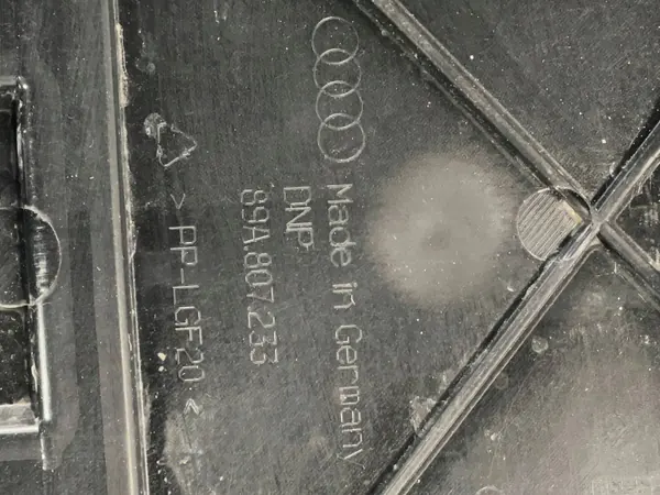 Grelha Audi Q4 E-Tron OEM 89a807233 - Usado image 7