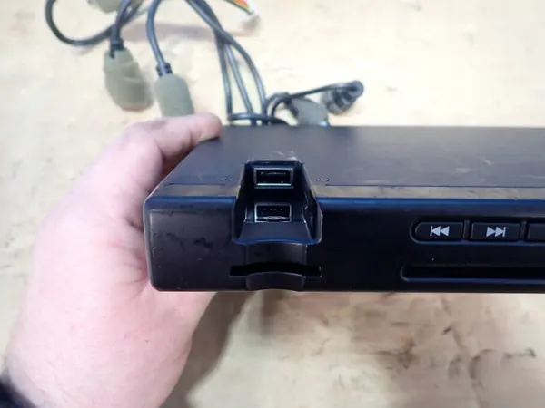 Toyota VXC2000S7 DVD-Player für Kopfstützen - Gebraucht image 6