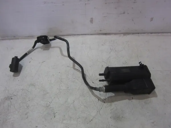 BMW X1 F48 B46 Aktivkohlefilter OEM 7333301 image 2