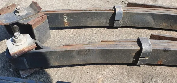 Iveco 2016 kaksoislehtijouset OEM resive - Käytetty image 3