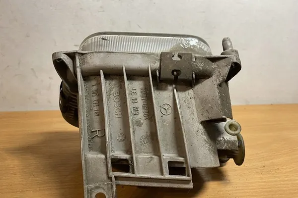 Halogeen rechtsvoor MERCEDES-BENZ E (W210) A2108200256 image 3