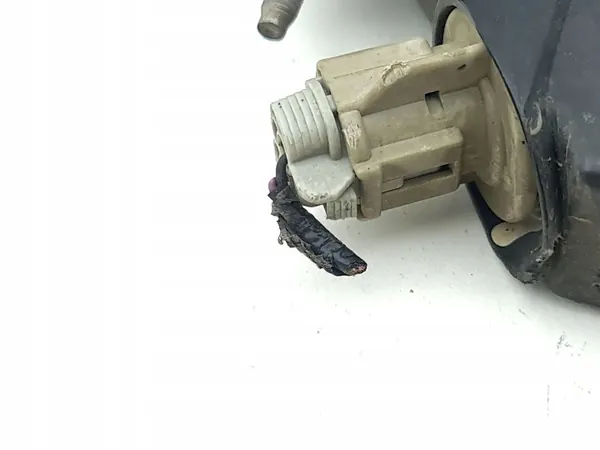 Nissan Leaf II takasumuvalo OEM AMD196930 image 3