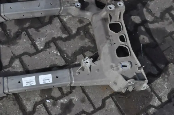 Aston Martin Vantage 4.7 Jousitusvarsi OEM BG33-5019-AC image 4