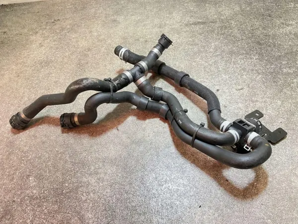 Válvula controle refrigerante Mercedes-Benz OEM A2465000040 image 2