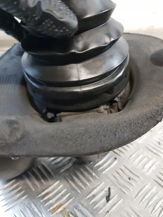 Amortisseur Hydraulique Droit Avant OEM - Occasion image 9