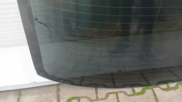 Vidro traseiro OEM VOLVOMAR-137250 para Audi A8 D3 image 4