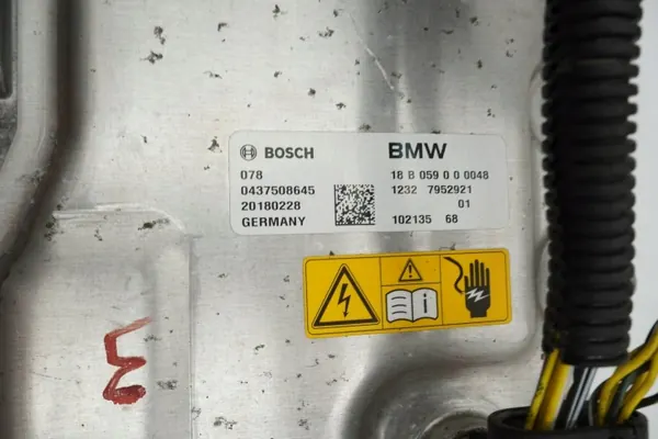 Volante do Motor Conversor BMW i3 OEM 7952921 - Usado image 5