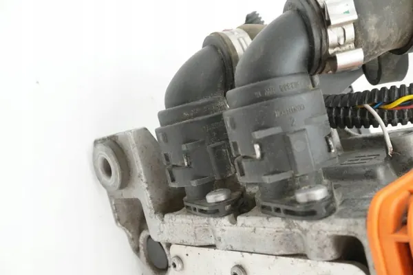 Volante do Motor Conversor BMW i3 OEM 7952921 - Usado image 7