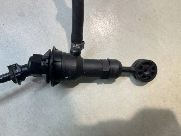 Pompe de tuyau d'embrayage OEM 479034A0 pour Jumper II 2.2 HDI image 8