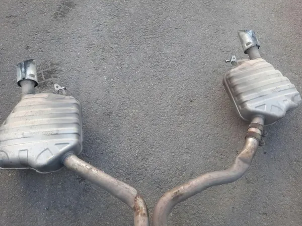 Audi A6 S6 C7 Pakoputken vaimennin OEM 4G0253411 image 5