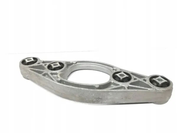 BMW M4 G82 G83 mittfäste OEM 8090205 image 7