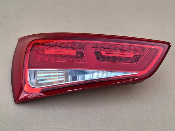 Luz trasera izquierda Audi A1 8X 8X0945093B image 3