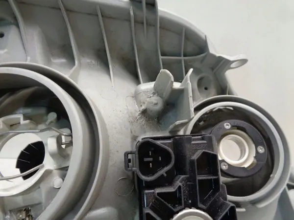 TOYOTA COROLLA SEDAN 02- Faro Delantero Izquierdo OEM 81170-02190 image 7