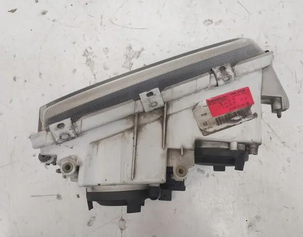 Vasen Etuvalaisin Volvo V40 Wagon image 2