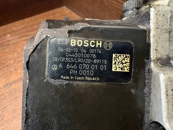 Mercedes-Benz OE 646 070 0101 inspuitpomp image 6