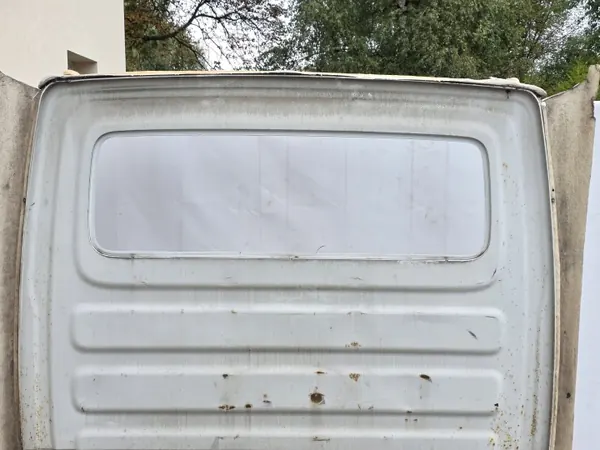 Panel divisorio trasero IVECO DAILY 06-14 OEM image 4