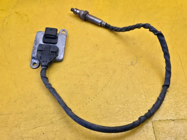 Mercedes-Benz OE A0009052809 Sonda Lambda NOx image 2