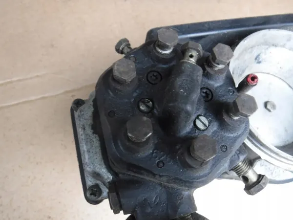Polttoainejakaja OEM 0438120069 Ford Sierralle image 5