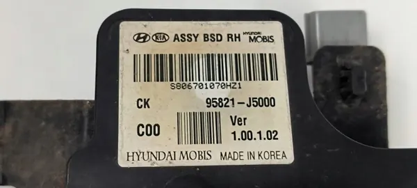 Kia Stinger döda vinkeln sensor OEM 95821-J5000 image 7