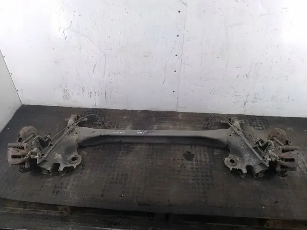 Mitsubishi Colt VI Hinterachsschwinge OEM image 2