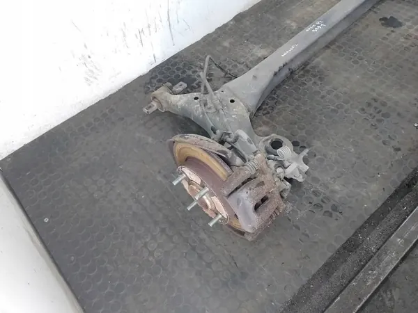 Mitsubishi Colt VI Hinterachsschwinge OEM image 5