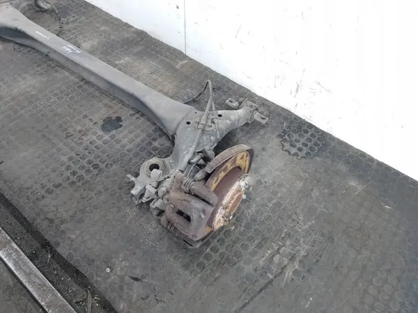 Mitsubishi Colt VI Hinterachsschwinge OEM image 6