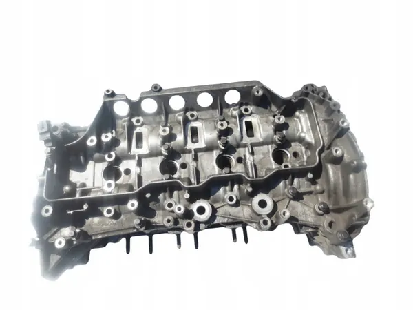 OEM 8200908993 Kokonainen Sylinterikansi 2.3 DCI image 2