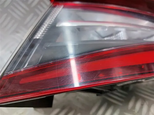Luz trasera derecha Skoda Karoq LED 2017-2021 image 2