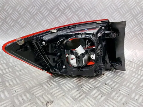 Luz trasera derecha Skoda Karoq LED 2017-2021 image 4