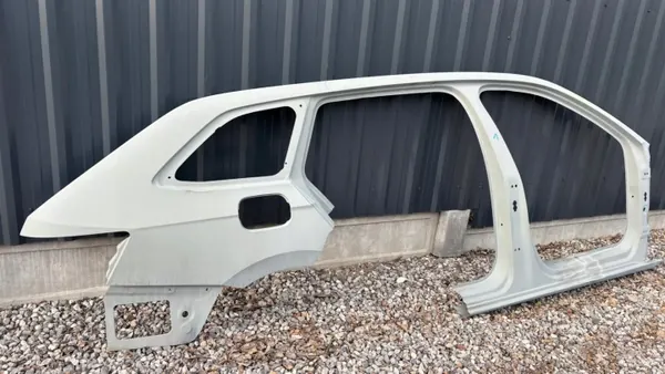 Poteau d'aile arrière droit OEM 428 Skoda Superb III image 3