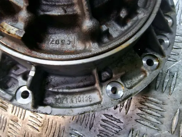 Pompe à huile BMW OEM 1068410063 pour boîte 6HP21 image 7