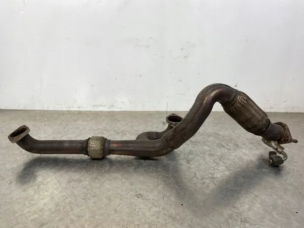 Abrazadera de escape Kia Telluride OEM FOB44871 - Usado image 2
