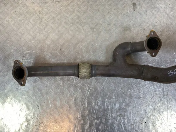 Abrazadera de escape Kia Telluride OEM FOB44871 - Usado image 4