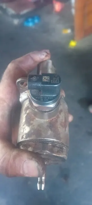 Hochdruckkraftstoffpumpe Audi A4 B8 A5 8T 2.0 TFSI 06J127025C image 9