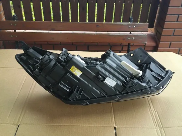 Faros completos izquierdo Hyundai Tucson 2015-2018 OEM 92101D7000 image 3