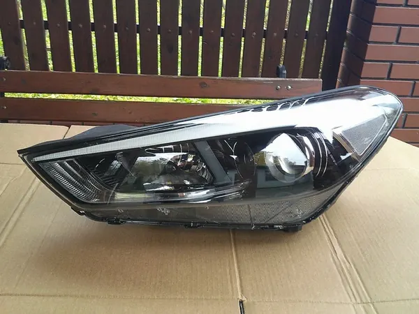 Faros completos izquierdo Hyundai Tucson 2015-2018 OEM 92101D7000 image 4