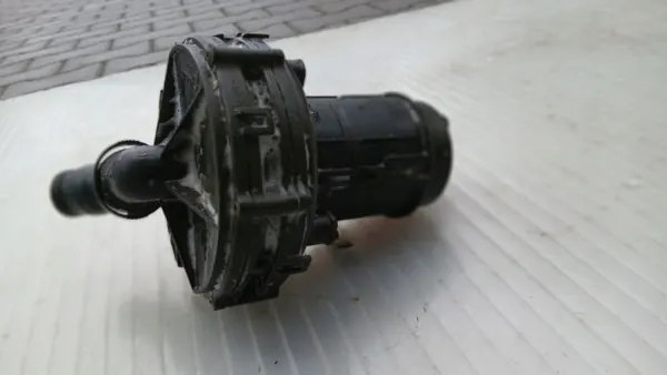 Ilmapumppu OEM POMPA SKODA Skoda Octavia I:lle image 2