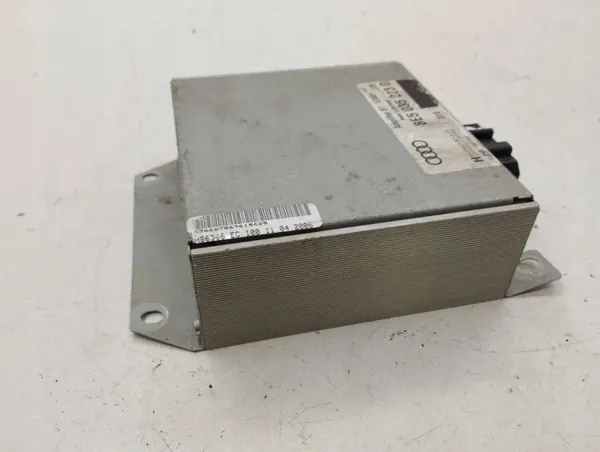 Audi A4/S4 B6 Audioversterker OEM 7561766 image 5