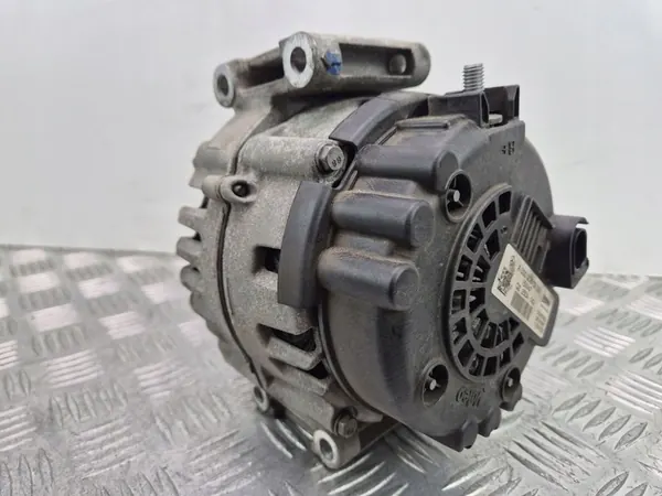 Vaihtovirtageneraattori Valeo Mercedes GLE350d image 4