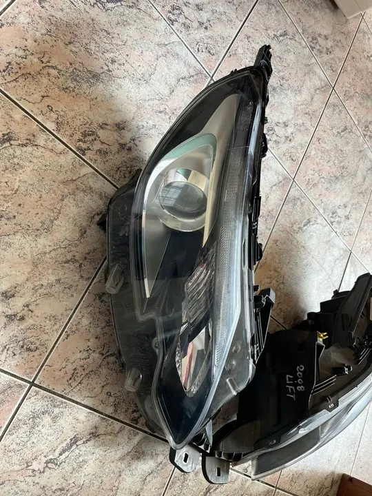 Voorste Rechter Koplamp Peugeot 2008 I Lift 2013-2019 image 4