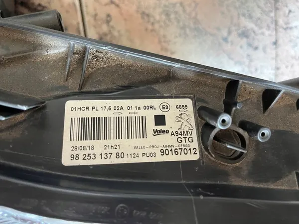 Voorste Rechter Koplamp Peugeot 2008 I Lift 2013-2019 image 5