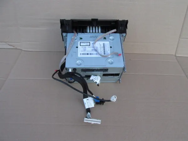 Panel Radio Navegación Maserati Ghibli III OEM 06700310580 image 4
