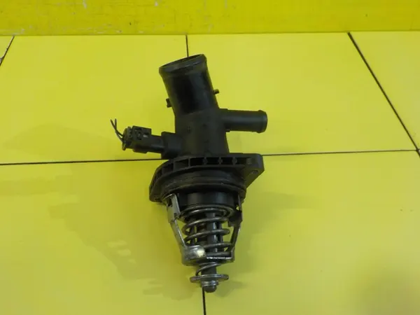 Carcasa de termostato para Opel Insignia 2.0 CDTI 55505571 image 2