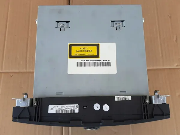 Radio CD GPS OEM A2048706894 para Mercedes Clase C W204 image 3