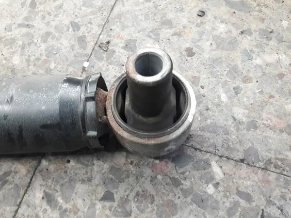 Vänster bakdämpare Mercedes Vito W447 A4473267300 image 6