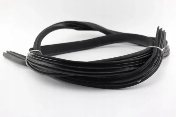Junta porta traseira direita OEM 329174 Maserati Quattroporte V image 3