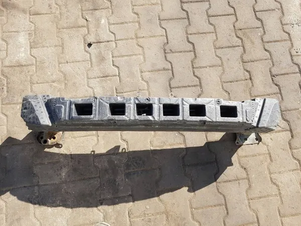 OEM TOC50683 Poutre de pare-chocs avant VW Passat CC image 2