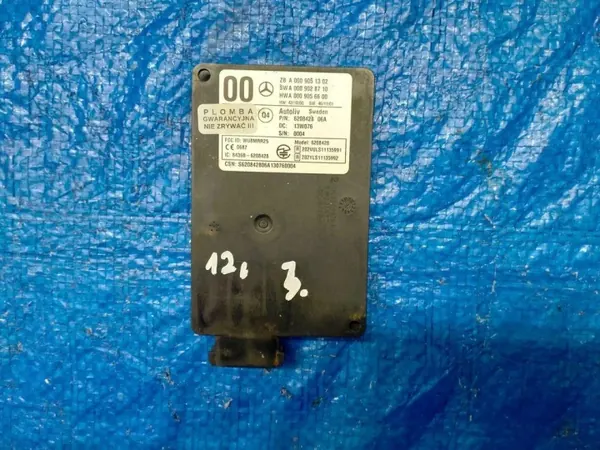 Sensor ponto cego OEM A0009028710 para Mercedes W212 image 2