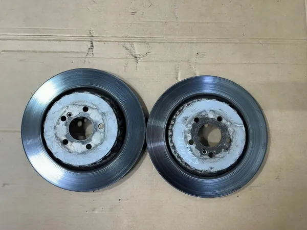 Mercedes takajarrupanssarit OEM - CL W216 6.3 AMG image 2
