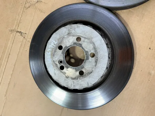 Mercedes takajarrupanssarit OEM - CL W216 6.3 AMG image 6